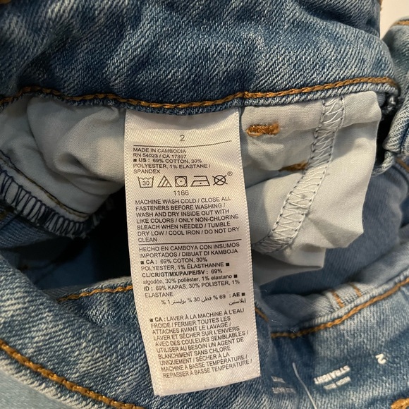 Size 2 OLD NAVY Light Blue Straight Jeans - Picture 3 of 4